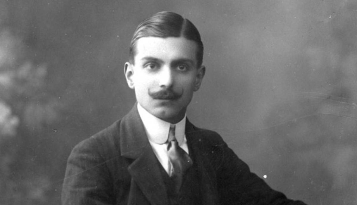 Gabriel Pradal y el gótico en la Casa del Pueblo